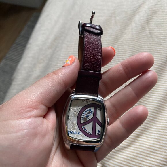 Fossil Peace Sign Watch Purple Leather Strap - Picture 2 of 6